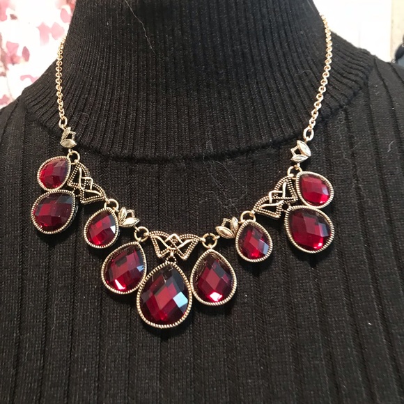 Jewelry - Vintage Ruby Statement Necklace